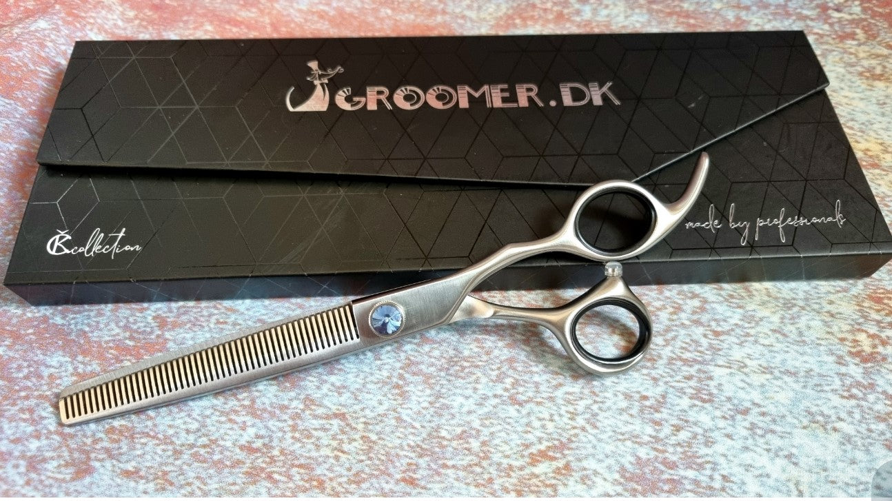 Groomer.dk Blue Stone Thinner - 7 Inch - Professional Dog Grooming Tool